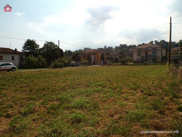 terreno edificabile in vendita a Ternate