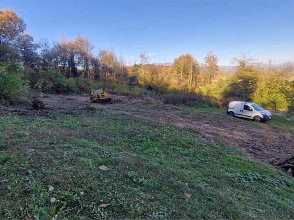 terreno edificabile in vendita a Ternate