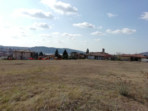 negozio in vendita a Ternate