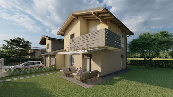 casa indipendente in vendita a Ternate