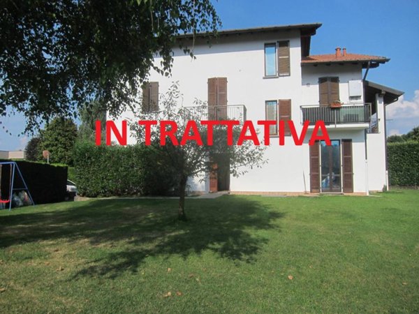 casa indipendente in vendita a Ternate