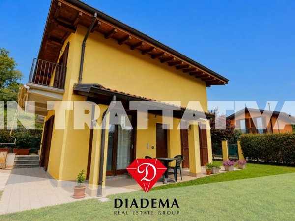 casa indipendente in vendita a Ternate