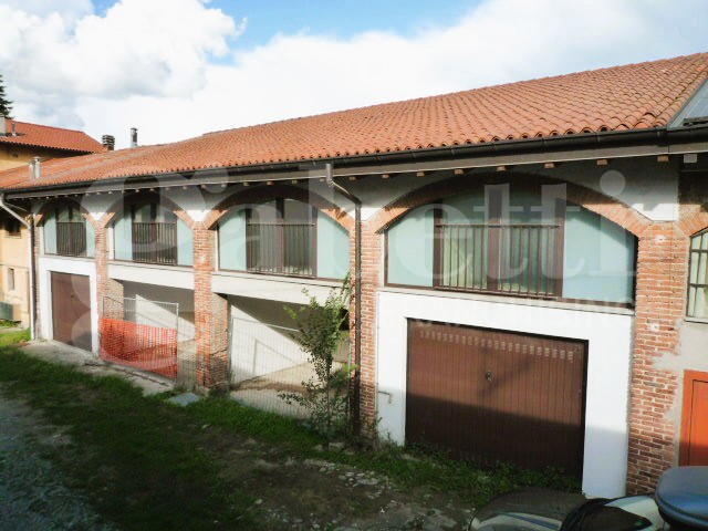 casa indipendente in vendita a Ternate