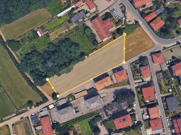 terreno edificabile in vendita a Tradate in zona Ceppine