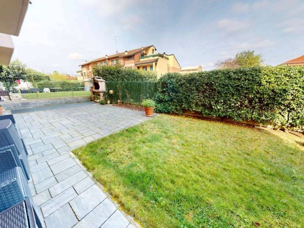 appartamento in vendita a Tradate in zona Ceppine
