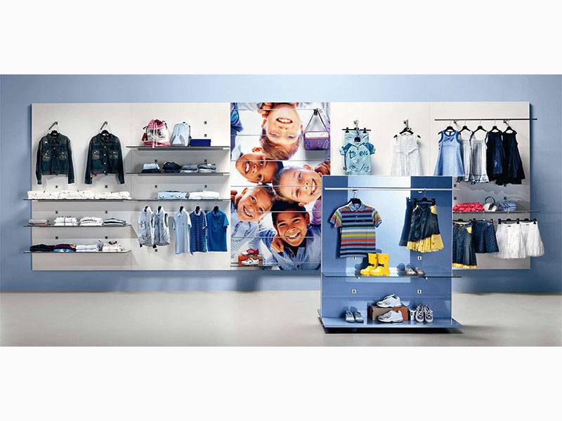 casa indipendente in vendita a Tradate