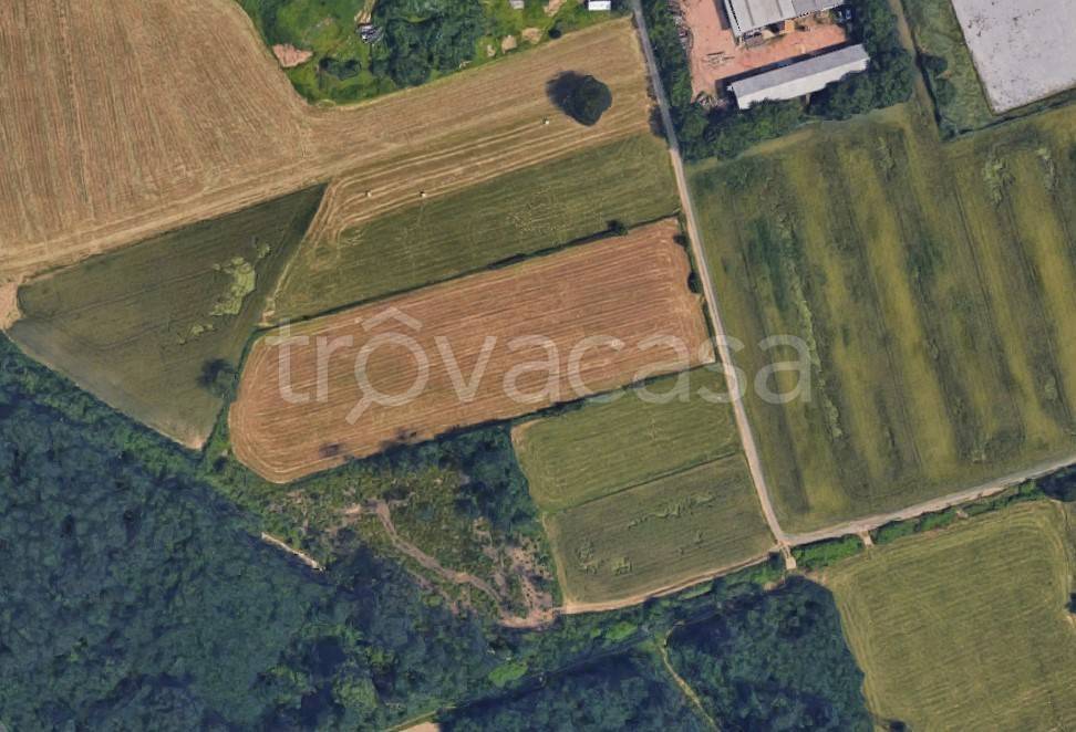 terreno edificabile in vendita a Tradate