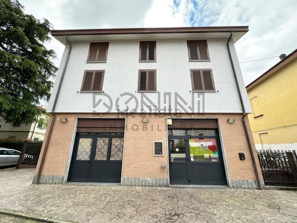 negozio in vendita a Tradate