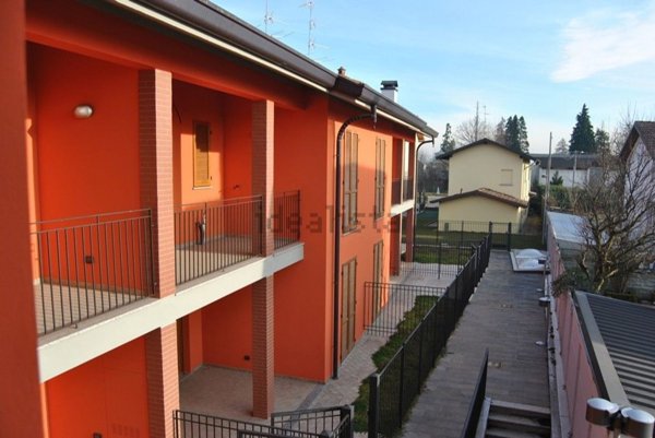 casa indipendente in vendita a Tradate in zona Abbiate Guazzone