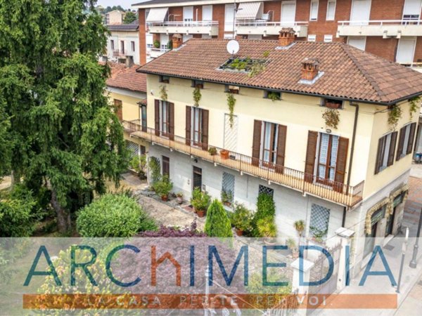 casa indipendente in vendita a Tradate in zona Abbiate Guazzone