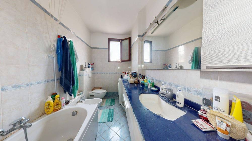 appartamento in vendita a Tradate in zona Abbiate Guazzone