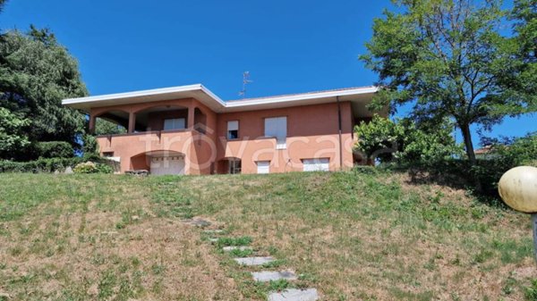 casa indipendente in vendita a Tradate