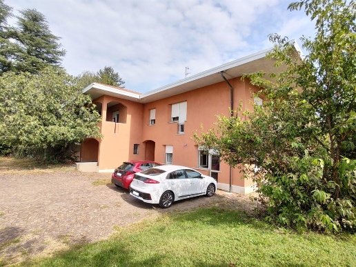 casa indipendente in vendita a Tradate
