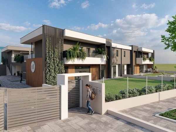 appartamento in vendita a Tradate in zona Ceppine