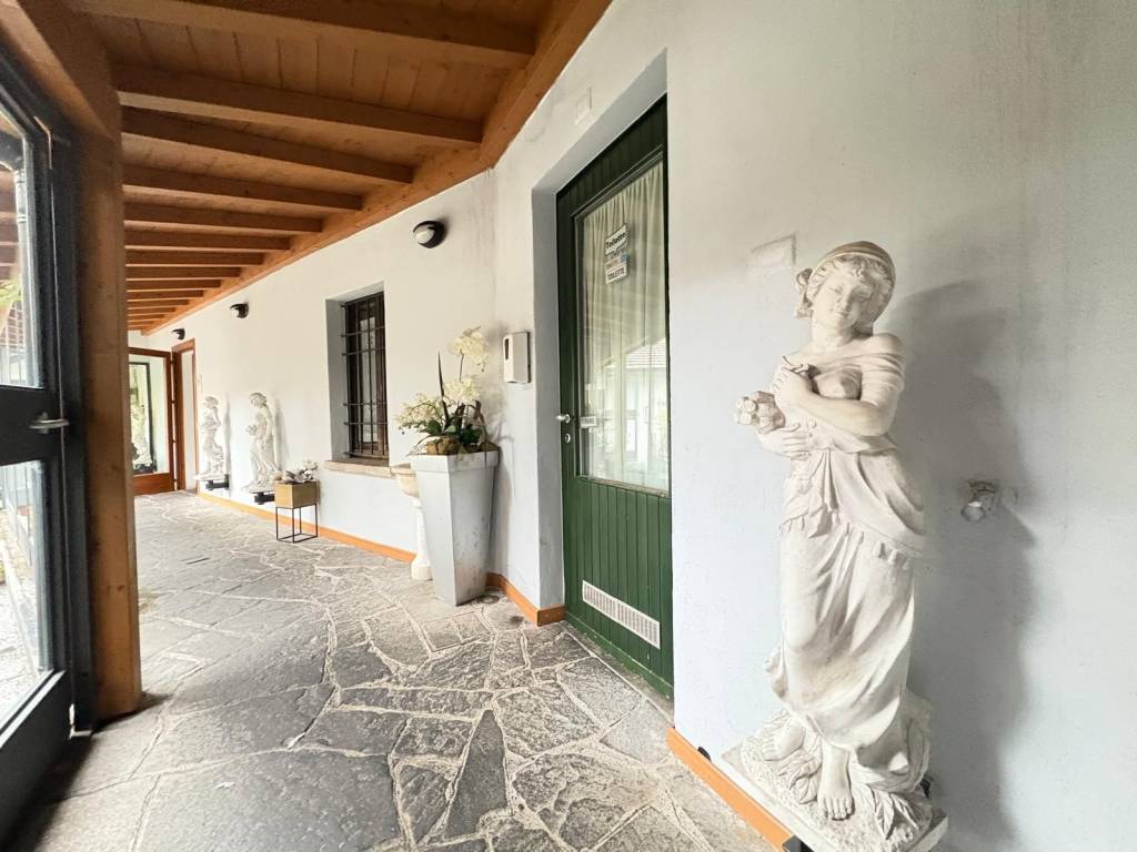 appartamento in vendita a Tradate