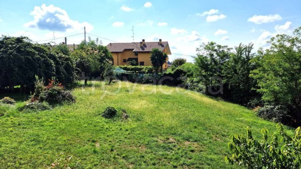terreno edificabile in vendita a Tradate