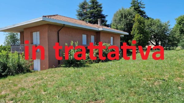 casa indipendente in vendita a Tradate