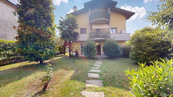 appartamento in vendita a Tradate