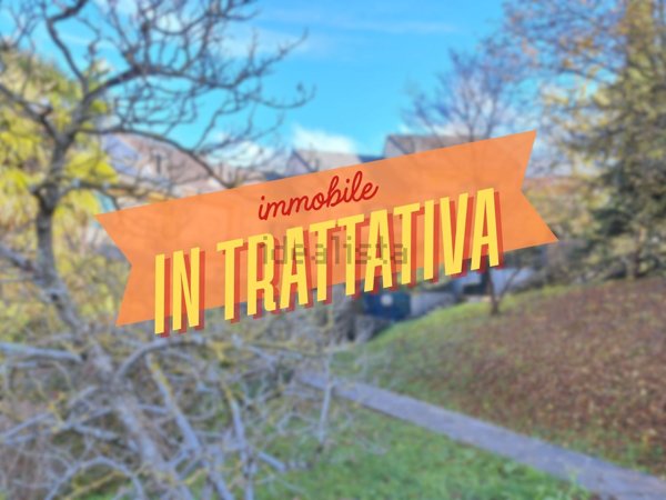 casa indipendente in vendita a Tradate