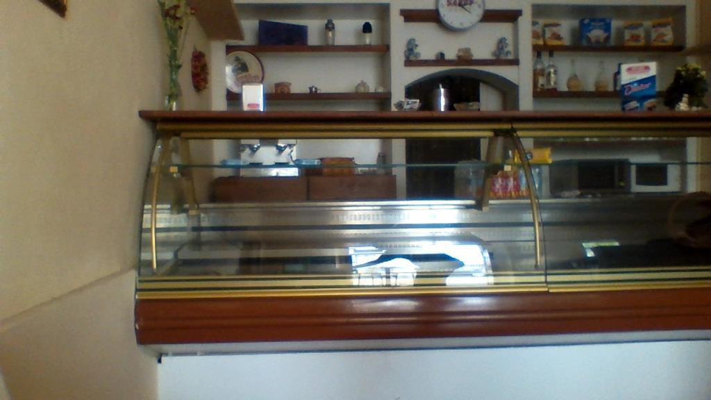 negozio in vendita a Tradate
