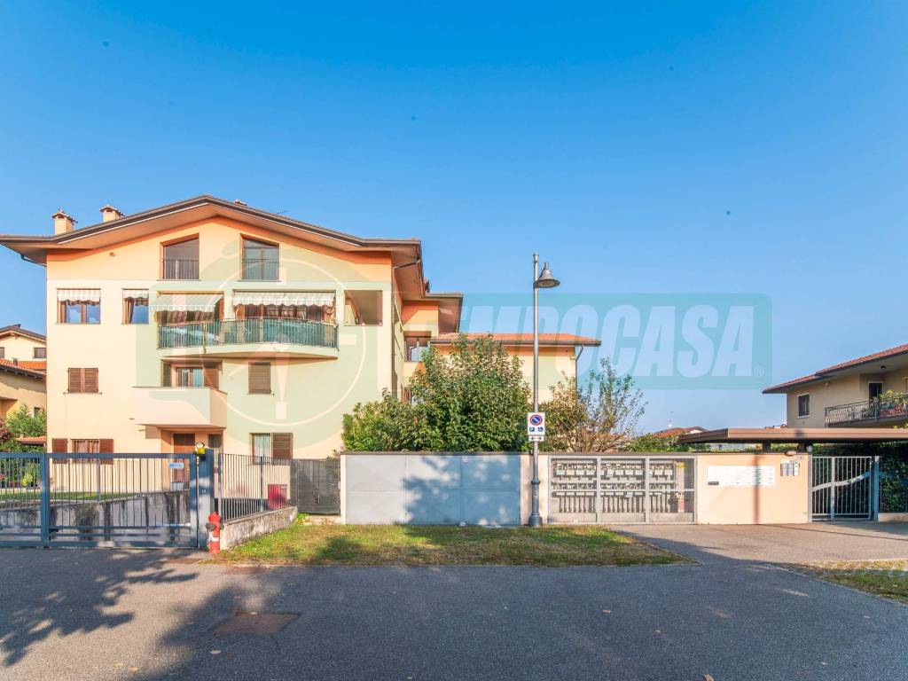 appartamento in vendita a Tradate