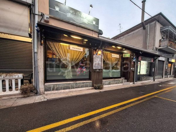 negozio in vendita a Tradate