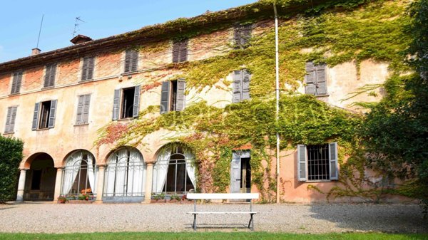 villa in vendita a Tradate in zona Abbiate Guazzone