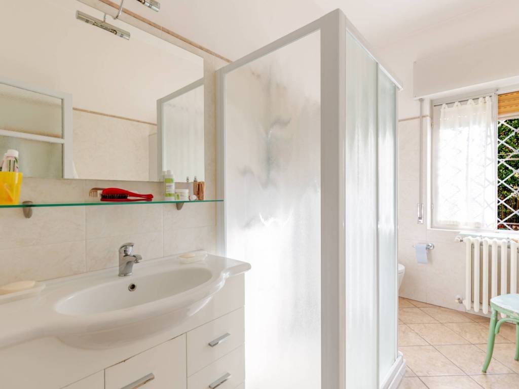 casa indipendente in vendita a Tradate