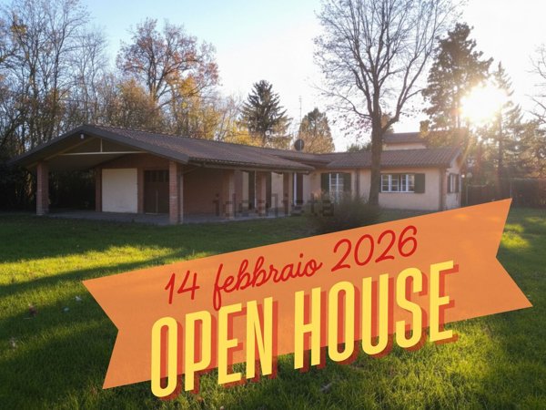 casa indipendente in vendita a Tradate