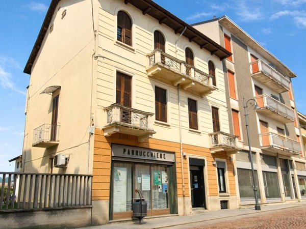 appartamento in vendita a Tradate