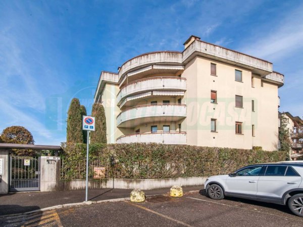 appartamento in vendita a Tradate