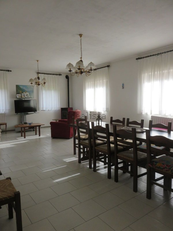 casa indipendente in vendita a Tradate