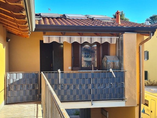 appartamento in vendita a Tradate in zona Abbiate Guazzone