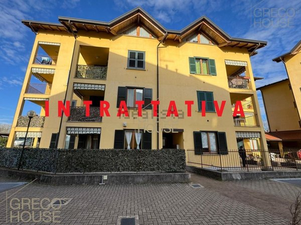 appartamento in vendita a Tradate in zona Ceppine