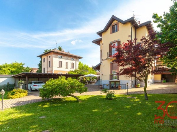 appartamento in vendita a Tradate