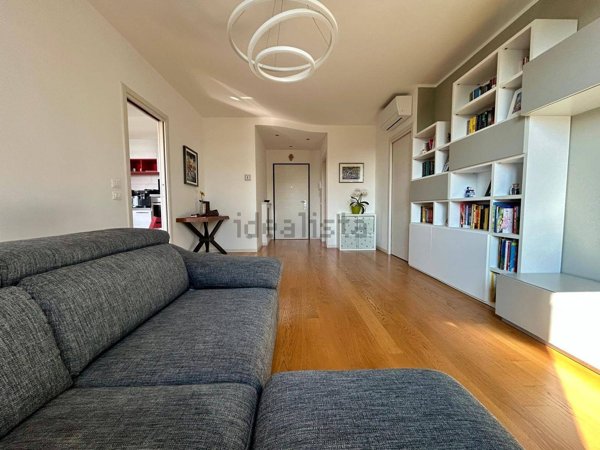 appartamento in vendita a Tradate in zona Ceppine