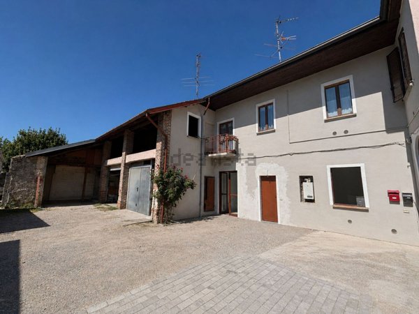appartamento in vendita a Tradate