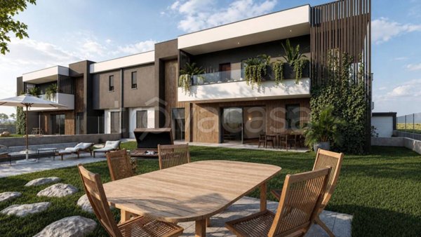 appartamento in vendita a Tradate in zona Ceppine