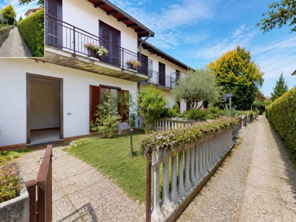 casa indipendente in vendita a Tradate