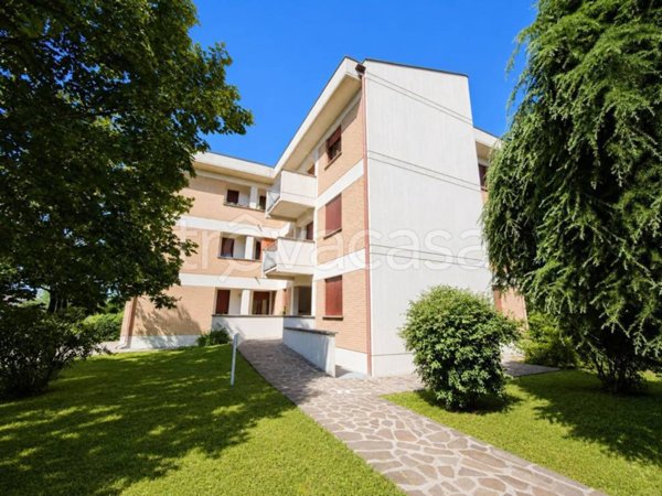 appartamento in vendita a Tradate in zona Ceppine