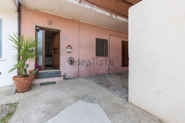 casa indipendente in vendita a Tradate