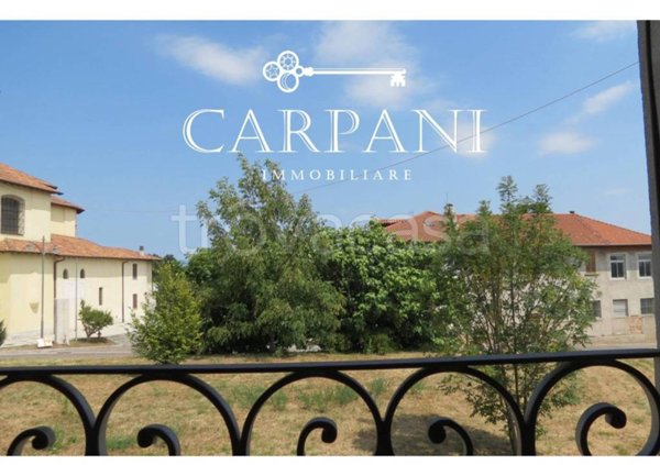 casa indipendente in vendita a Tradate