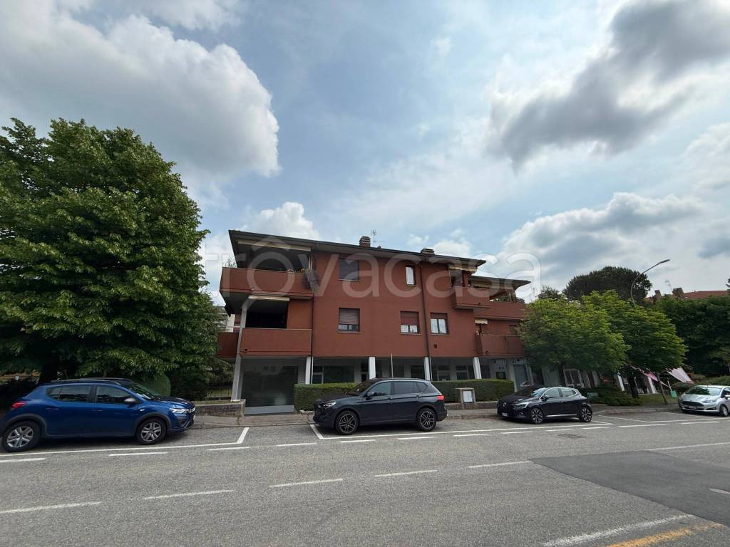box auto in vendita a Tradate
