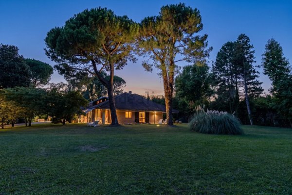 casa indipendente in vendita a Tradate