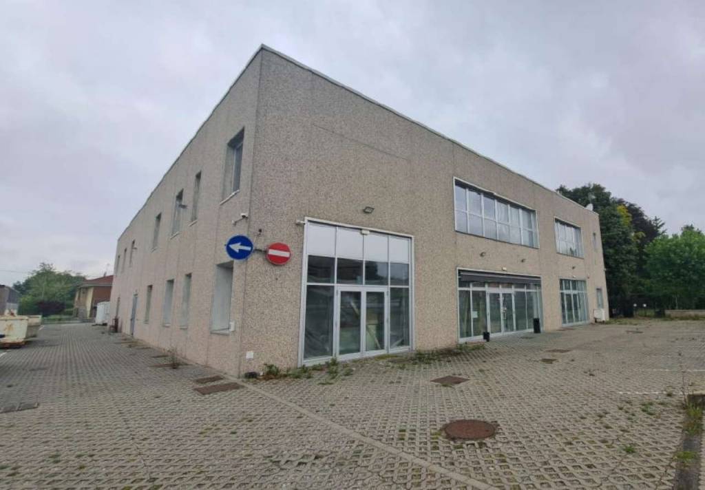 appartamento in vendita a Tradate in zona Ceppine