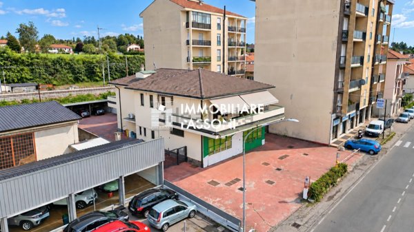appartamento in vendita a Tradate in zona Ceppine