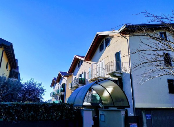 appartamento in vendita a Travedona-Monate