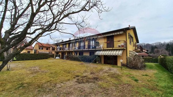 appartamento in vendita a Travedona-Monate