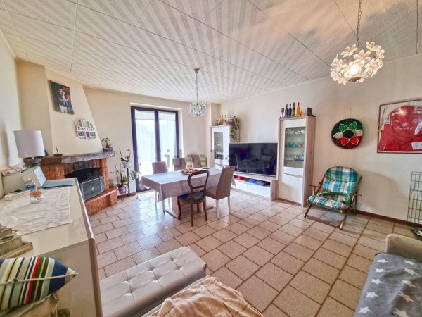 appartamento in vendita a Travedona-Monate