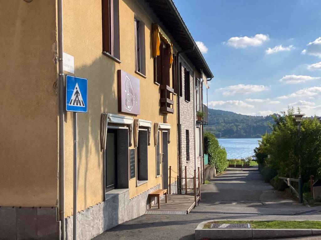 appartamento in vendita a Travedona-Monate